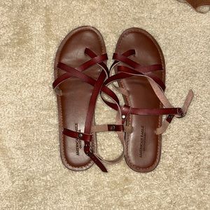 american eagle sandals
